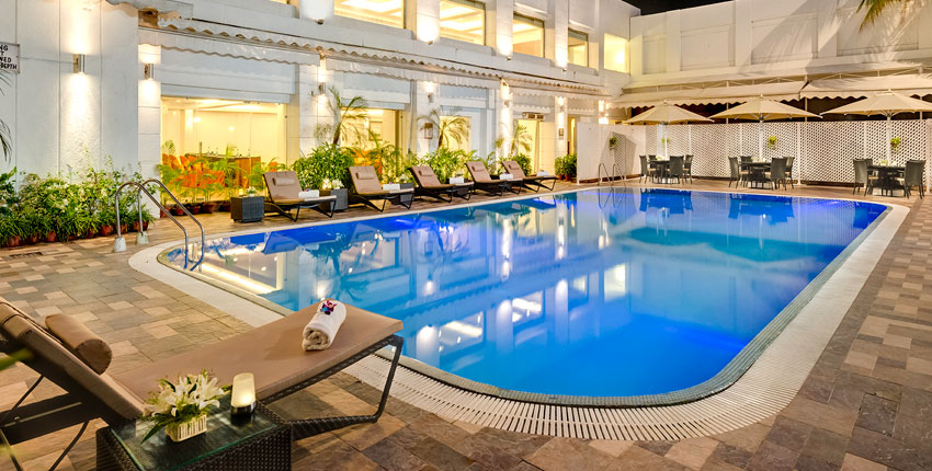 swimming pool
